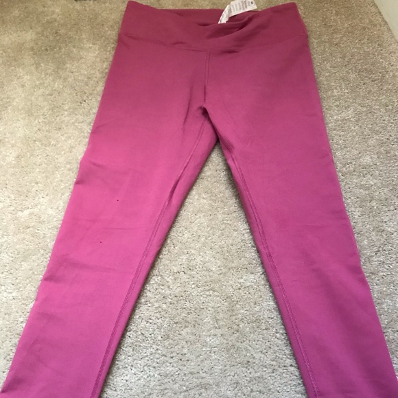 Fabletics leggings - Picture 2 of 3